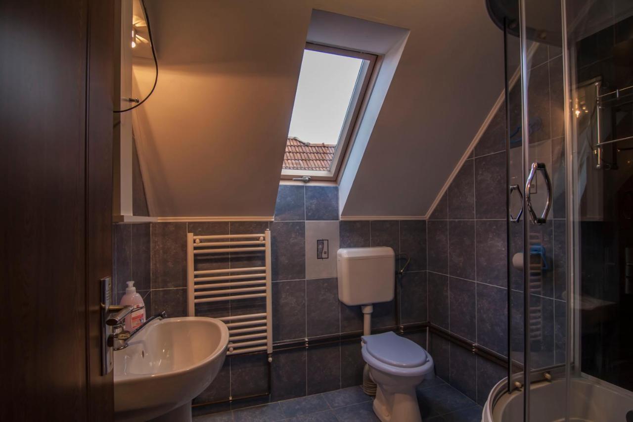 Hotel Dobra Haz à Covasna Extérieur photo