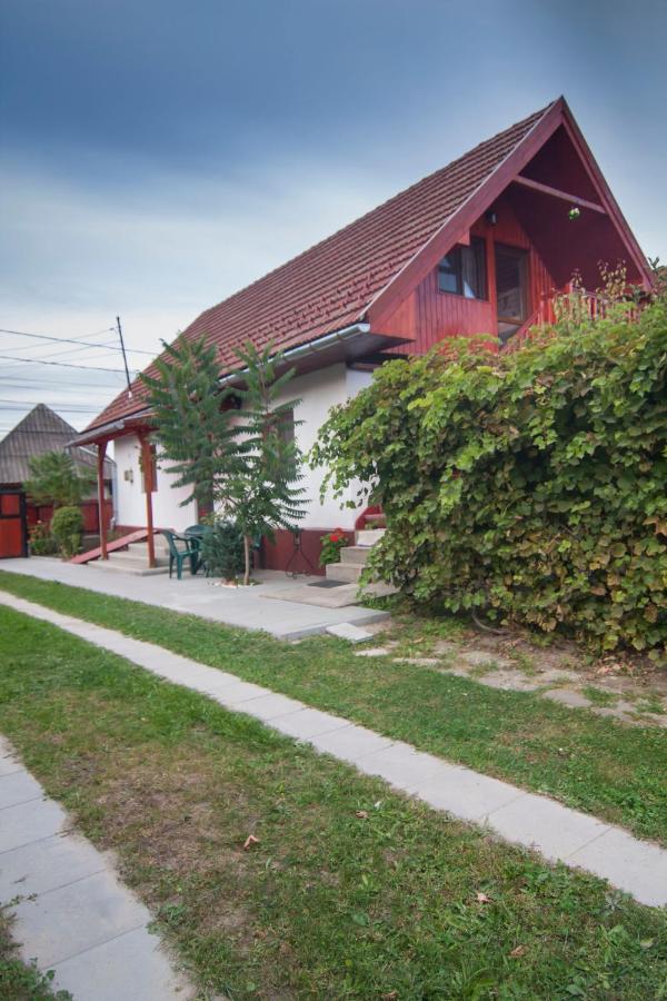 Hotel Dobra Haz à Covasna Extérieur photo